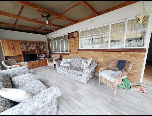 3 BEDROOM HOUSE FOR SALE IN RUSTIVIA